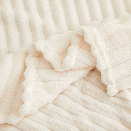 Thickened Striped Flannel Multi-Functional Blanket, Warm Cozy Throw Blanket Suitable for Sofas, Beds and Offices
