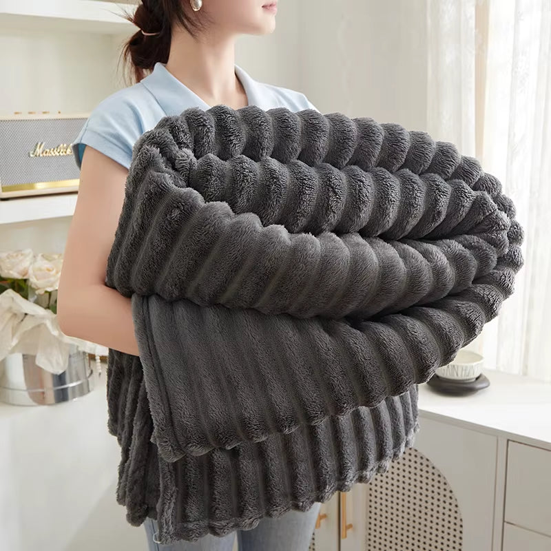 Thickened Striped Flannel Multi-Functional Blanket, Warm Cozy Throw Blanket Suitable for Sofas, Beds and Offices