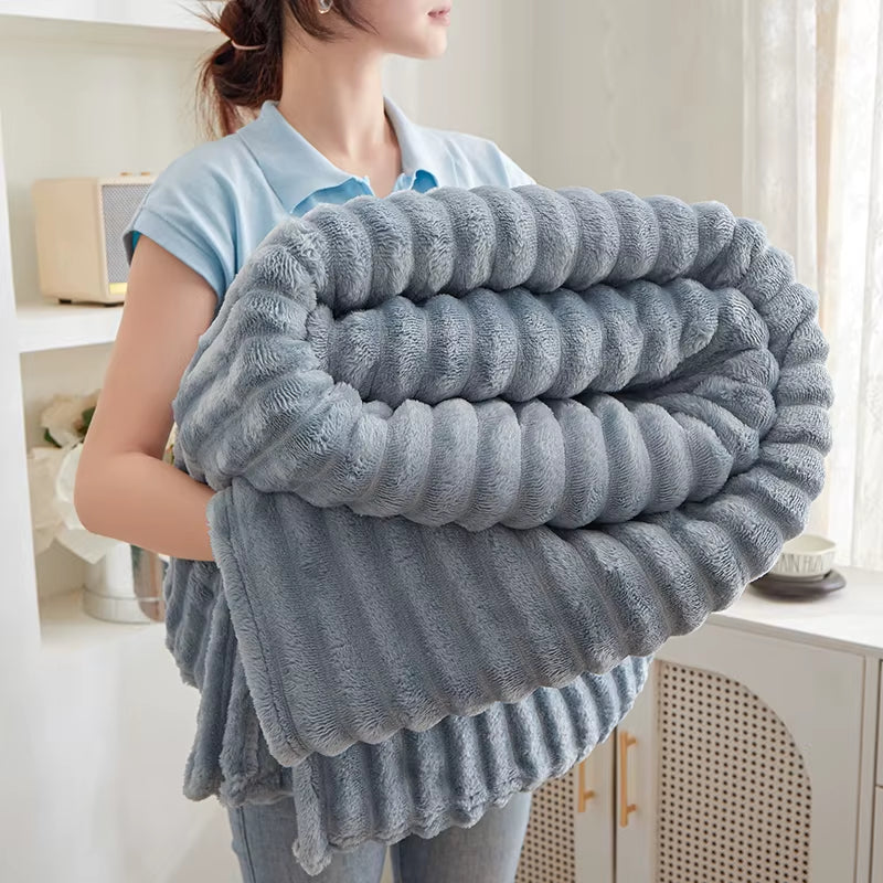 Thickened Striped Flannel Multi-Functional Blanket, Warm Cozy Throw Blanket Suitable for Sofas, Beds and Offices